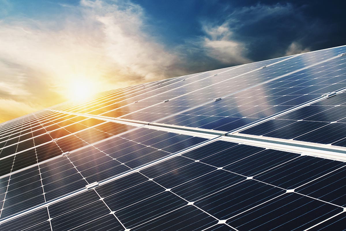 Se genera energía en placas solares por la noche? - Smart Spain