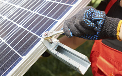 El sencillo mantenimiento de las placas solares